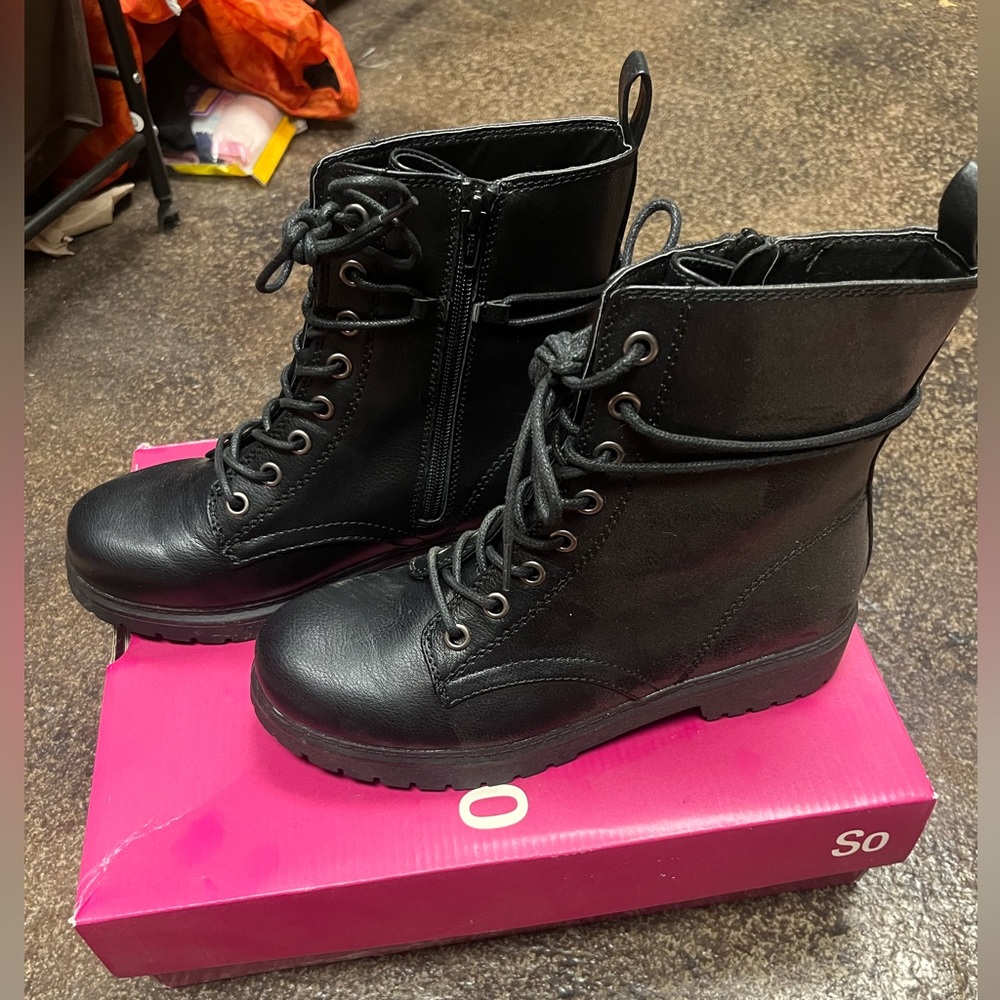 Lace Up Black Combat Boots. New never worn.